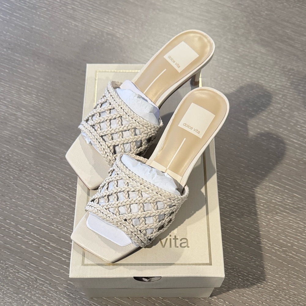 Dolce Vita Bowen Sandals - Size 8.5